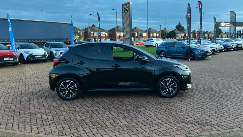 Toyota Yaris 1.5 Hybrid Design 5dr CVT Hybrid Hatchback